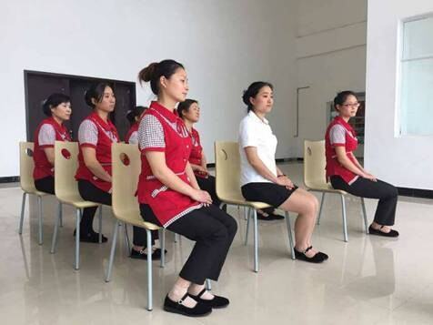 服務(wù)人員禮儀培訓(xùn)內(nèi)容與企業(yè)管理